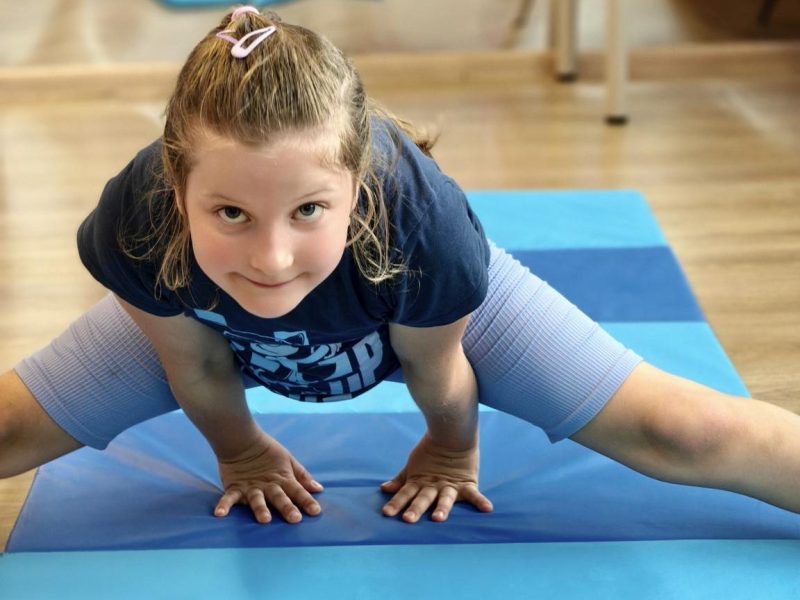 gimnastyka z elementami akrobatyki dla dzieci kraków